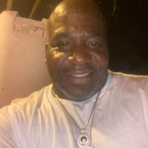 Meet your Posher, Gregory